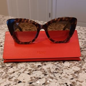 Fendi Cat Eye Logo Printed Tortoiseshell Sunglasses